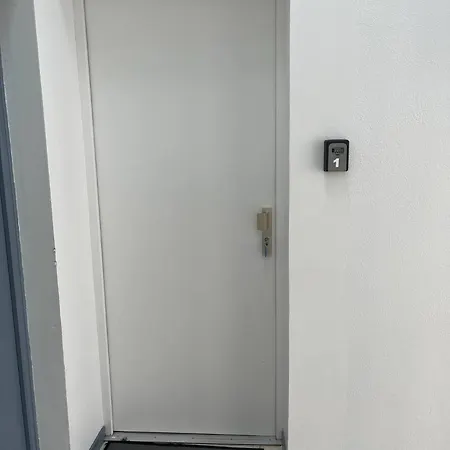 En Centre Apartment *